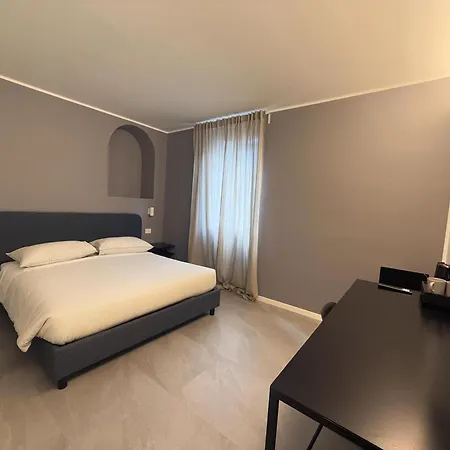 Casa Di Gio 4 1 ゲストハウス ミラノ